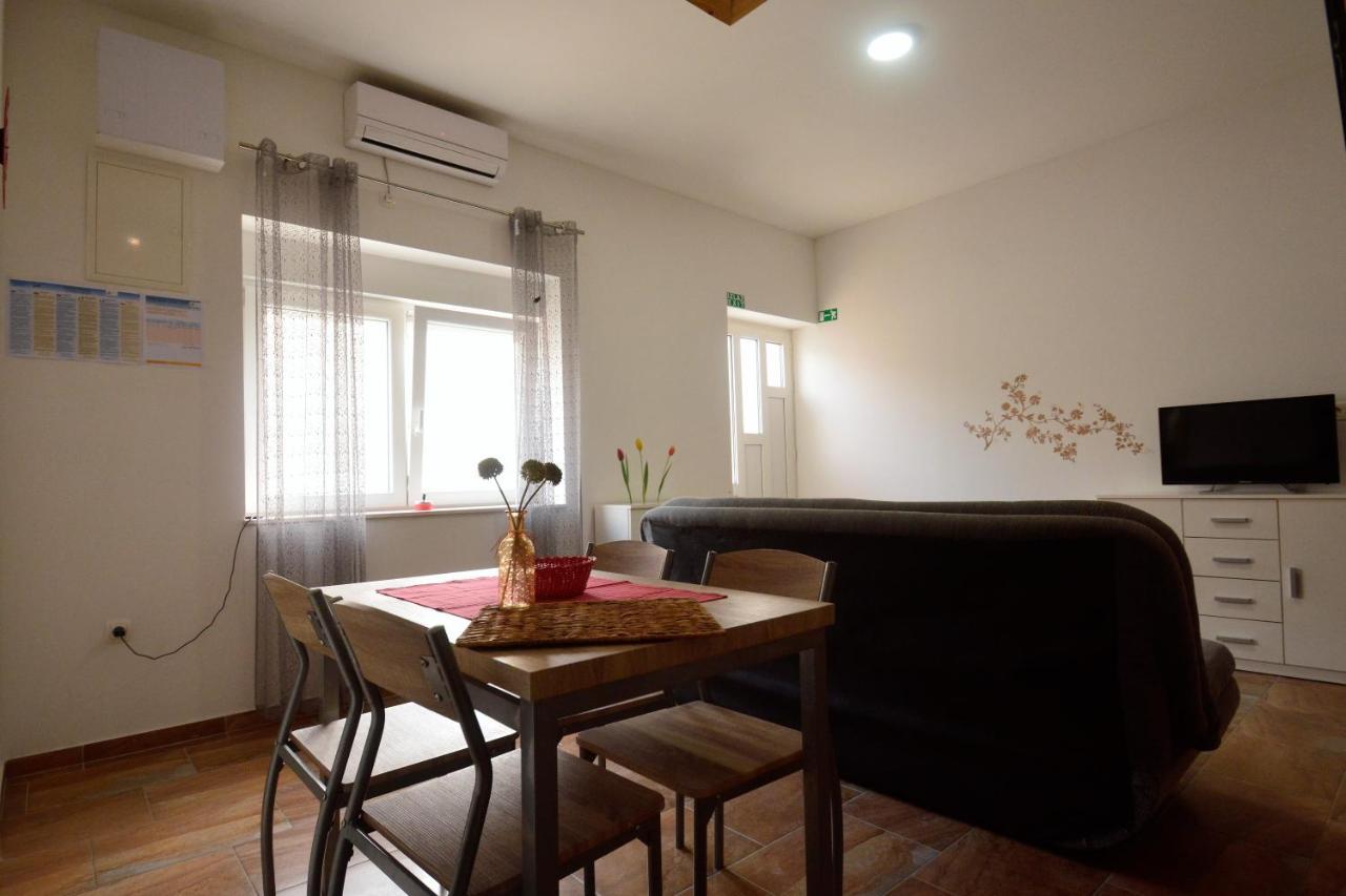 Kala&Tina apartments Podstrana Bagian luar foto